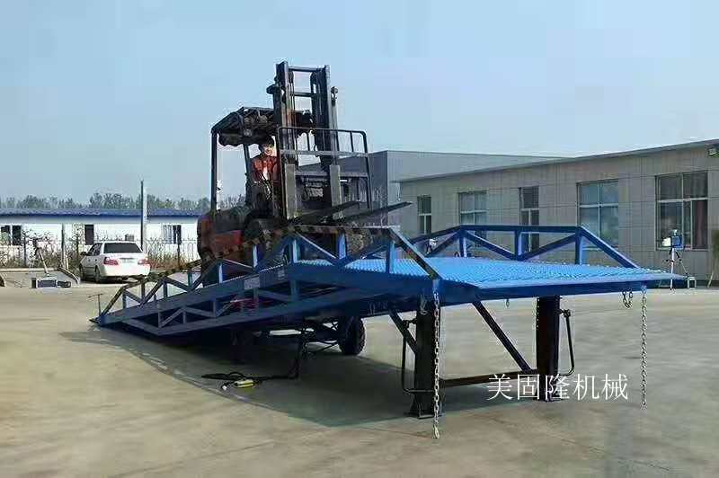 大庆移动式登车桥价格